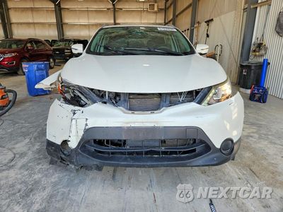 Piąte zdjęcie samochodu w środku: 2017 NISSAN ROGUE SPORT SV VIN:JN1BJ1CP7HW021699 - miniatura