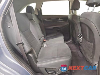 Zdjęcie 11 z 13 samochodu: 2020 KIA SORENTO LX VIN:5XYPG4A33LG632001 - miniatura