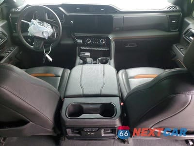 Zdjęcie 8 z 12 samochodu: 2025 GMC SIERRA K1500 AT4 VIN:1GTUUEE8XSZ266545 - miniatura