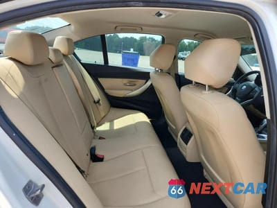 Zdjęcie 10 z 12 samochodu: 2018 BMW 320 I VIN:WBA8A9C58JAH11971 - miniatura