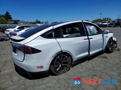 Trzecie zdjęcie samochodu z tyłu: 2023 TESLA MODEL X VIN:7SAXCDE52PF378790 - miniatura