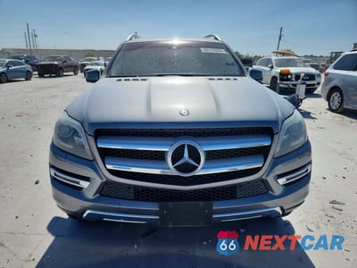 Piąte zdjęcie samochodu w środku: 2014 MERCEDES-BENZ GL 450 4MATIC VIN:4JGDF7CE7EA289214 - miniatura