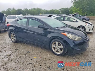 Czwarte zdjęcie samochodu z boku: 2011 HYUNDAI ELANTRA GLS VIN:5NPDH4AE1BH053940 - miniatura