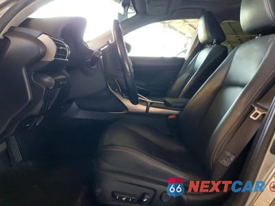 Zdjęcie 7 z 12 samochodu: 2016 LEXUS IS 200T VIN:JTHBA1D26G5035130 - miniatura