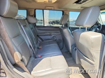 Zdjęcie 10 z 13 samochodu: 2007 JEEP COMMANDER VIN:1J8HG48P07C592508 - miniatura
