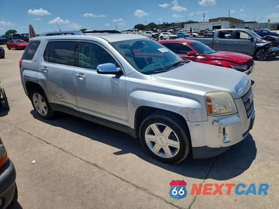 Czwarte zdjęcie samochodu z boku: 2010 GMC TERRAIN SLT VIN:2CTALHEWXA6241763 - miniatura