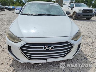 Piąte zdjęcie samochodu w środku: 2018 HYUNDAI ELANTRA SE VIN:5NPD74LF6JH347020 - miniatura
