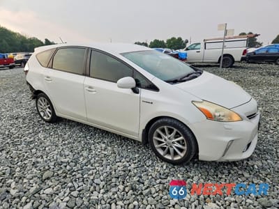 Czwarte zdjęcie samochodu z boku: 2014 TOYOTA PRIUS V FIVE VIN:JTDZN3EUXE3319899 - miniatura