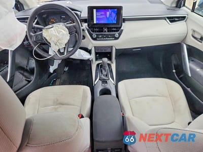 Zdjęcie 8 z 14 samochodu: 2024 TOYOTA COROLLA CROSS LE VIN:7MUBAABG8RV093971 - miniatura