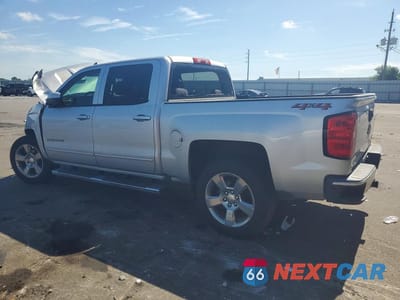 Drugie zdjęcie samochodu z przodu: 2018 CHEVROLET SILVERADO K1500 LT VIN:3GCUKREC8JG497329 - miniatura
