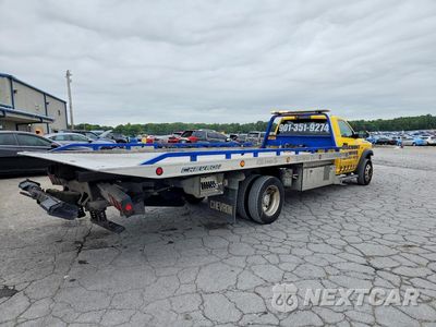 Trzecie zdjęcie samochodu z tyłu: 2019 RAM 5500 VIN:3C7WRMDL7KG645726 - miniatura