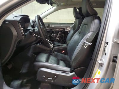 Zdjęcie 7 z 14 samochodu: 2025 VOLVO XC40 PLUS VIN:YV4L12UE8S2490266 - miniatura