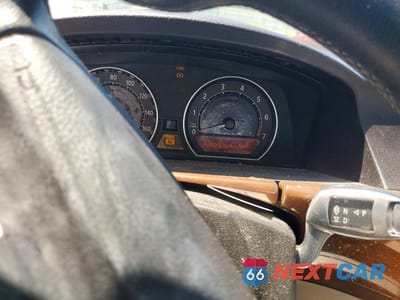 Zdjęcie 9 z 12 samochodu: 2006 BMW 750 LI VIN:WBAHN83506DT28656 - miniatura