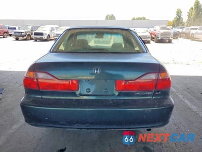 Zdjęcie 6 z 12 samochodu: 1999 HONDA ACCORD LX VIN:JHMCG6658XC025587 - miniatura