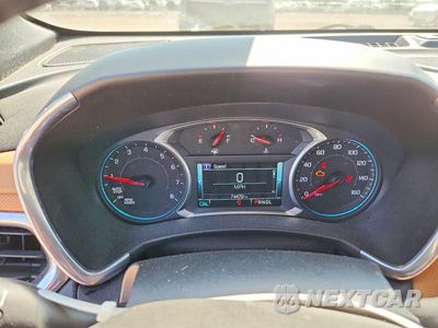 Zdjęcie 9 z 13 samochodu: 2018 CHEVROLET EQUINOX PREMIER VIN:2GNAXVEV4J6210862 - miniatura