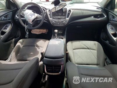 Zdjęcie 8 z 14 samochodu: 2021 CHEVROLET MALIBU LT VIN:1G1ZD5ST8MF028169 - miniatura