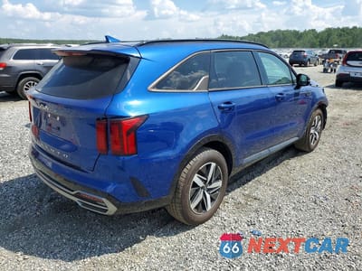 Trzecie zdjęcie samochodu z tyłu: 2022 KIA SORENTO S VIN:5XYRL4LC6NG134833 - miniatura
