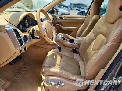 Zdjęcie 7 z 13 samochodu: 2011 PORSCHE CAYENNE VIN:WP1AA2A24BLA04100 - miniatura