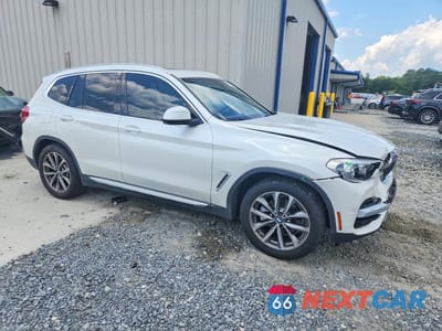 Czwarte zdjęcie samochodu z boku: 2019 BMW X3 SDRIVE30I VIN:5UXTR7C56KLF28745 - miniatura