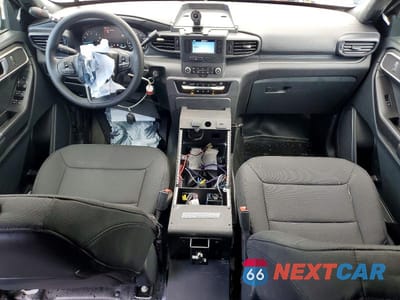 Zdjęcie 8 z 13 samochodu: 2024 FORD EXPLORER POLICE INTERCEPTOR VIN:1FM5K8AB0RGA47625 - miniatura