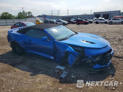 Czwarte zdjęcie samochodu z boku: 2018 CHEVROLET CAMARO SS VIN:1G1FH3D74J0130806 - miniatura