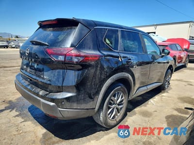 Trzecie zdjęcie samochodu z tyłu: 2026 NISSAN ROGUE SV VIN:5N1BT3BB5TC735457 - miniatura