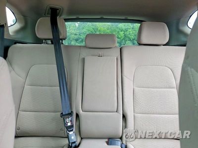 Zdjęcie 10 z 13 samochodu: 2019 HYUNDAI TUCSON VALUE VIN:KM8J33A44KU030205 - miniatura