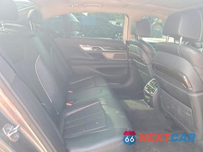 Zdjęcie 10 z 12 samochodu: 2016 BMW 750 XI VIN:WBA7F2C52GG419305 - miniatura
