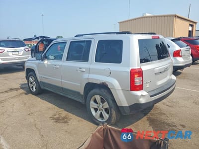 Drugie zdjęcie samochodu z przodu: 2011 JEEP PATRIOT SPORT VIN:1J4NF1GB0BD252189 - miniatura