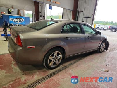 Trzecie zdjęcie samochodu z tyłu: 2010 CHEVROLET MALIBU 1LT VIN:1G1ZC5EB1AF218591 - miniatura