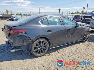 Trzecie zdjęcie samochodu z tyłu: 2024 MAZDA 3 SELECT SPORT VIN:3MZBPABM5RM428518 - miniatura
