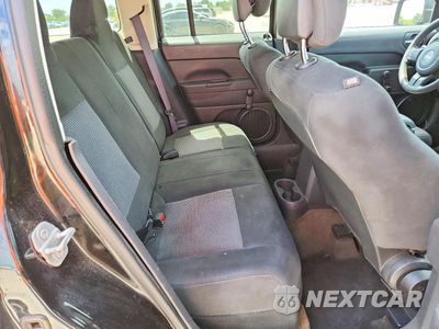 Zdjęcie 11 z 13 samochodu: 2016 JEEP PATRIOT SPORT VIN:1C4NJPBB0GD726678 - miniatura