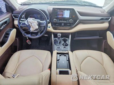 Zdjęcie 8 z 13 samochodu: 2021 TOYOTA HIGHLANDER XLE VIN:5TDHZRBH3MS534967 - miniatura