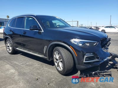 Czwarte zdjęcie samochodu z boku: 2019 BMW X5 XDRIVE40I VIN:5UXCR6C56KLK89012 - miniatura