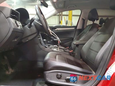 Zdjęcie 7 z 12 samochodu: 2021 VOLKSWAGEN PASSAT SE VIN:1VWSA7A37MC003387 - miniatura