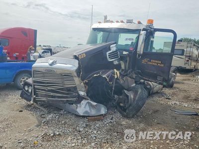 Drugie zdjęcie samochodu z przodu: 2014 FREIGHTLINER CORONADO - SEMI TRUCK VIN:3AKJGNDV4EDFT2932 - miniatura