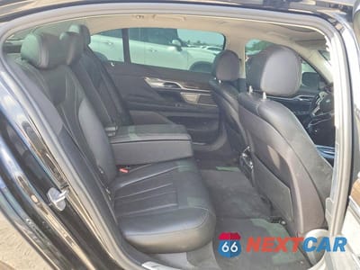 Zdjęcie 10 z 12 samochodu: 2018 BMW 740 I VIN:WBA7E2C5XJG742446 - miniatura