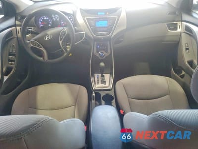 Zdjęcie 8 z 12 samochodu: 2013 HYUNDAI ELANTRA GLS VIN:5NPDH4AE1DH426011 - miniatura