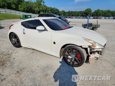 Czwarte zdjęcie samochodu z boku: 2015 NISSAN 370Z SPORT TECH VIN:JN1AZ4EH5FM444348 - miniatura