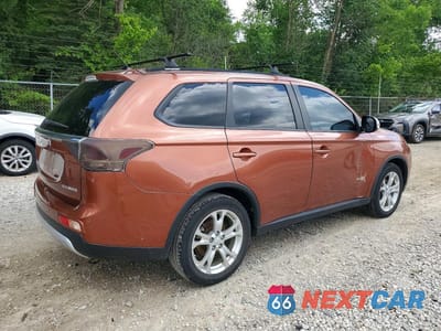 Trzecie zdjęcie samochodu z tyłu: 2015 MITSUBISHI OUTLANDER SE VIN:JA4AD3A35FZ008998 - miniatura