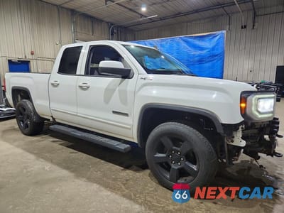 Czwarte zdjęcie samochodu z boku: 2018 GMC SIERRA K1500 VIN:1GTV2LEC4JZ322108 - miniatura