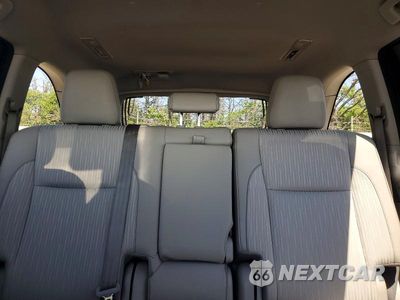 Zdjęcie 10 z 14 samochodu: 2017 TOYOTA HIGHLANDER LE PLUS VIN:5TDBZRFH7HS426437 - miniatura