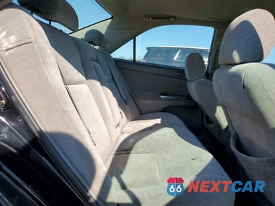 Zdjęcie 10 z 12 samochodu: 2004 TOYOTA CAMRY LE VIN:4T1BE32K94U318414 - miniatura