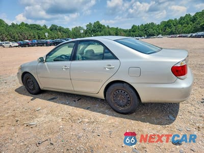 Drugie zdjęcie samochodu z przodu: 2006 TOYOTA CAMRY XLE VIN:4T1BE30KX6U658192 - miniatura