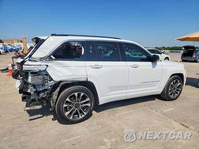 Trzecie zdjęcie samochodu z tyłu: 2023 JEEP GRAND CHEROKEE OVERLAND 4XE VIN:1C4RJYD64P8791064 - miniatura