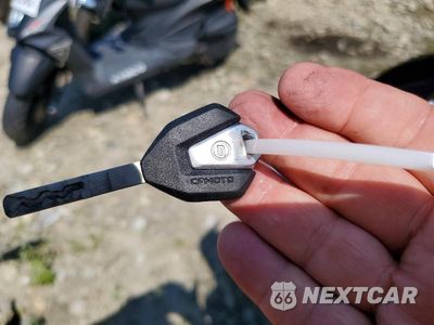 Zdjęcie 8 z 9 samochodu: 2025 CF MOTO 675SS VIN:LCEPEVLP0S6003065 - miniatura