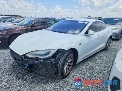 2016 TESLA MODEL S 5YJSA1E16GF158948 - główne zdjęcie licytacji z USA - miniatura