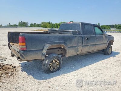Trzecie zdjęcie samochodu z tyłu: 2001 CHEVROLET SILVERADO K2500 HEAVY DUTY VIN:1GCHK23U61F116051 - miniatura