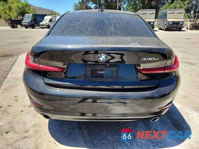 Zdjęcie 6 z 12 samochodu: 2021 BMW 330E VIN:3MW5P7J0XM8C14589 - miniatura