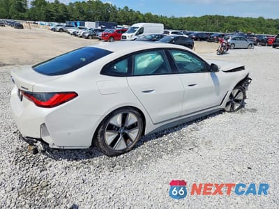 Trzecie zdjęcie samochodu z tyłu: 2023 BMW I4 EDRIVE 35 VIN:WBY43AW0XPFP64322 - miniatura